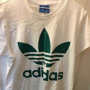 Oversized Adidas Trefoil Tee